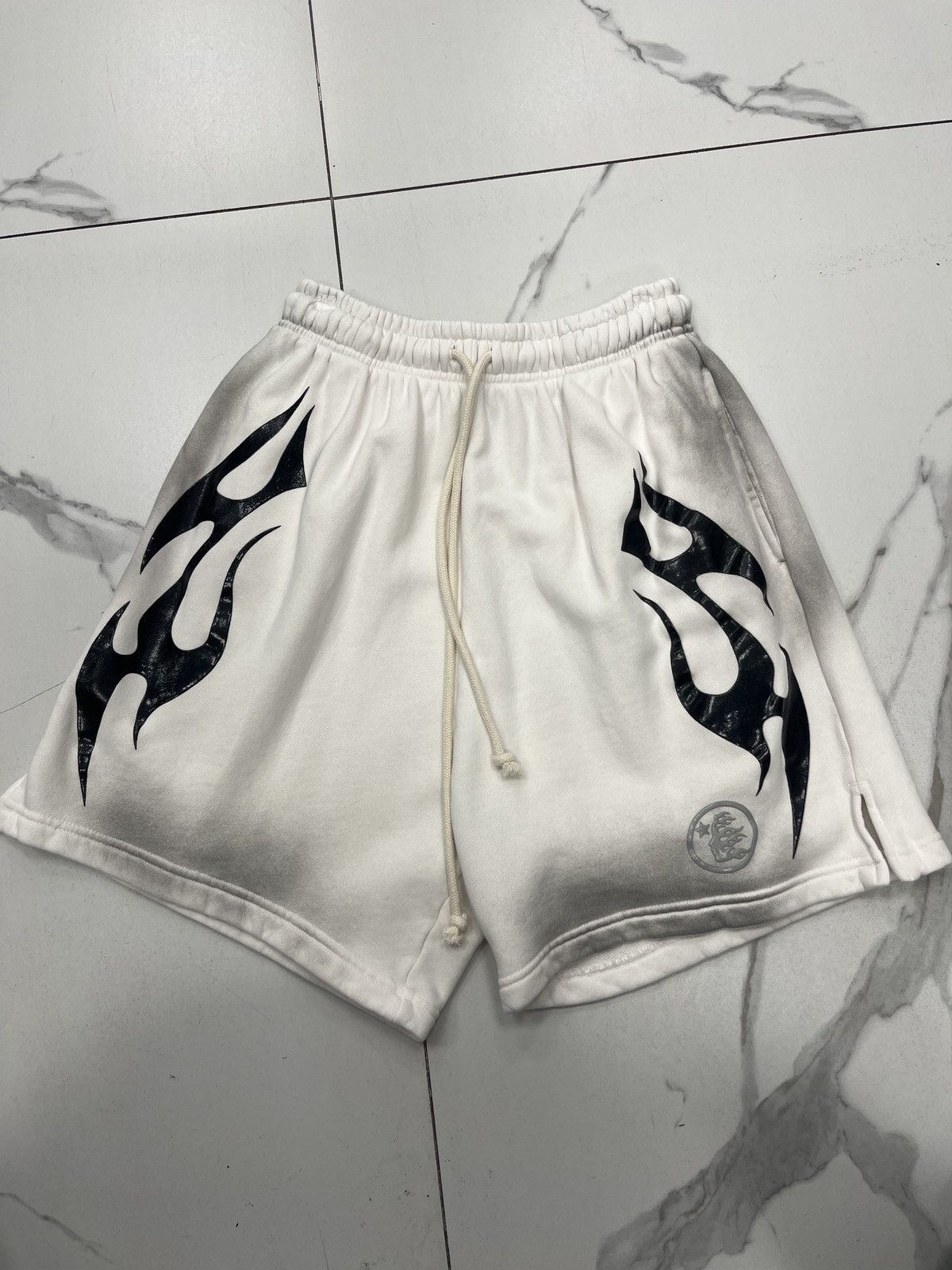 Hellstar Flame Shorts "White" Hellstar Flame Shorts "White"